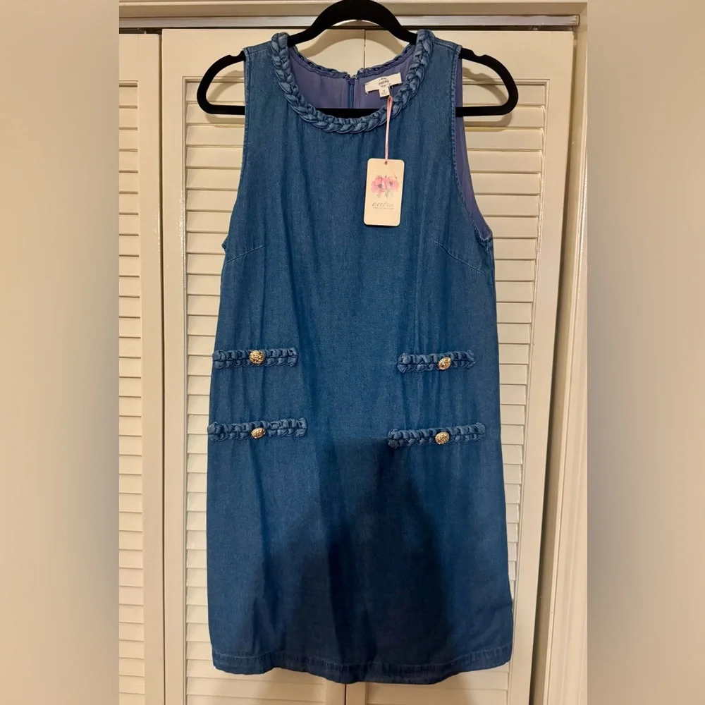 Entro Sleeveless Blue Denim Mini Dress with Decorative Gold Buttons - Picture 7 of 10